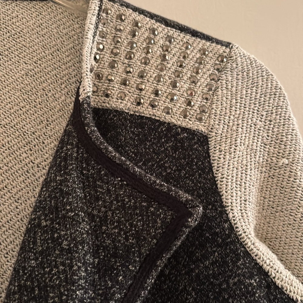 Short Jacket - Picture 2 of 3